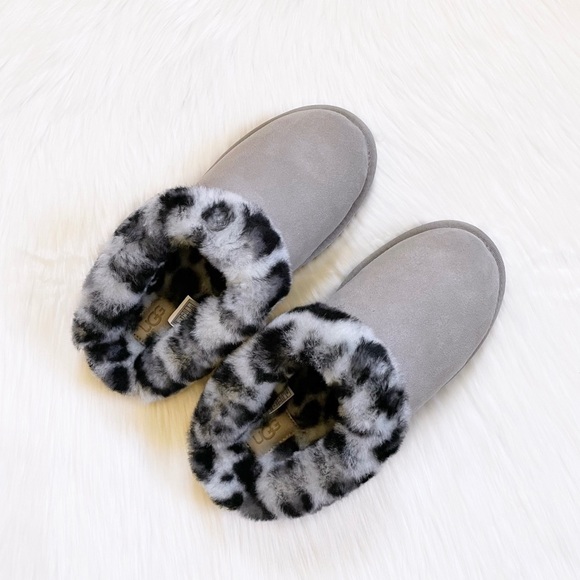 UGG Women’s Cluggette Leopard Goat Slippers - Picture 4 of 7
